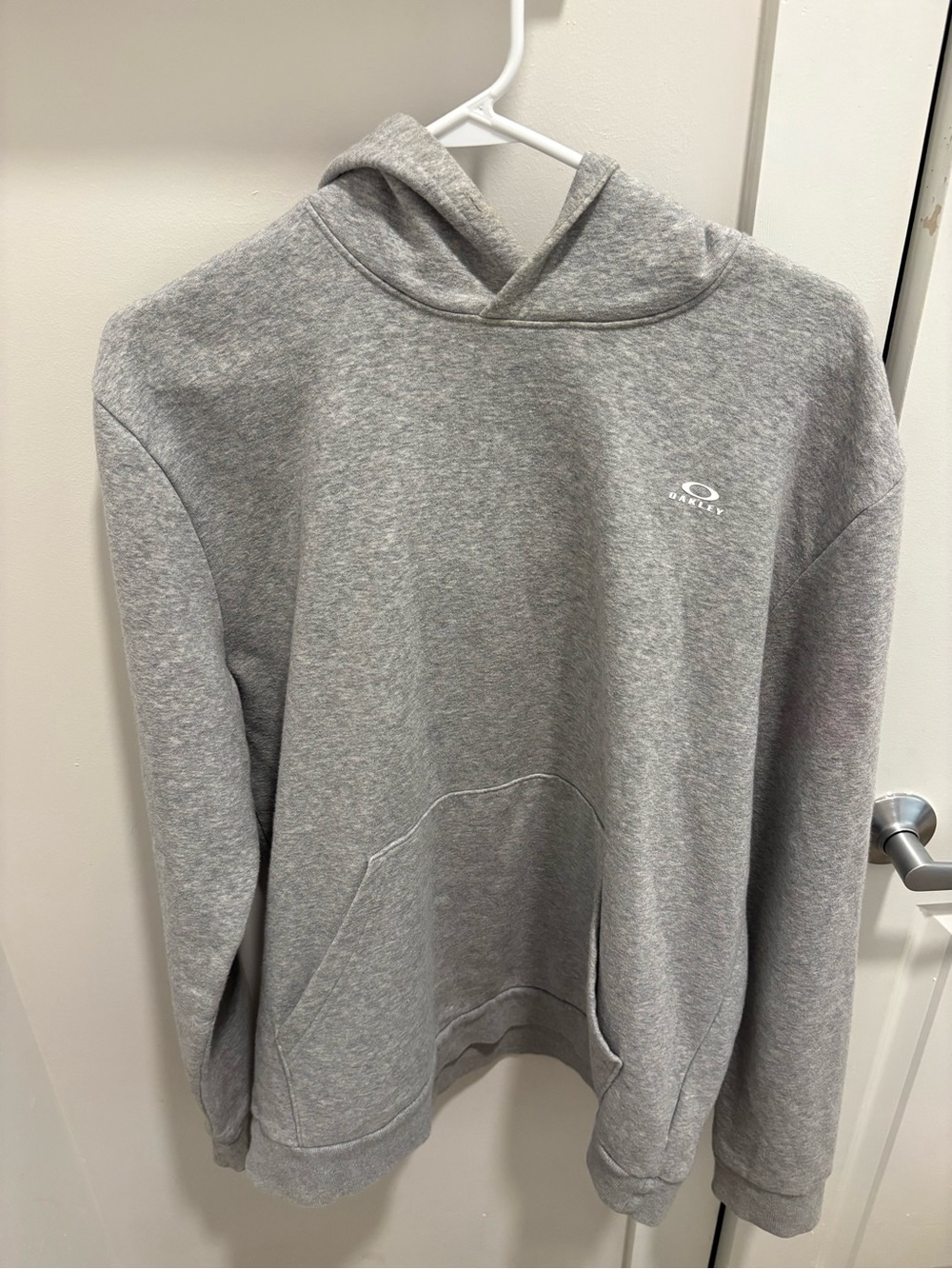 Oakley Light Gray Men's Hooded Pullover Sweatshirt